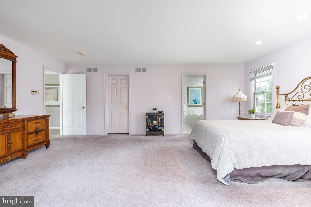 530 Olivia Way