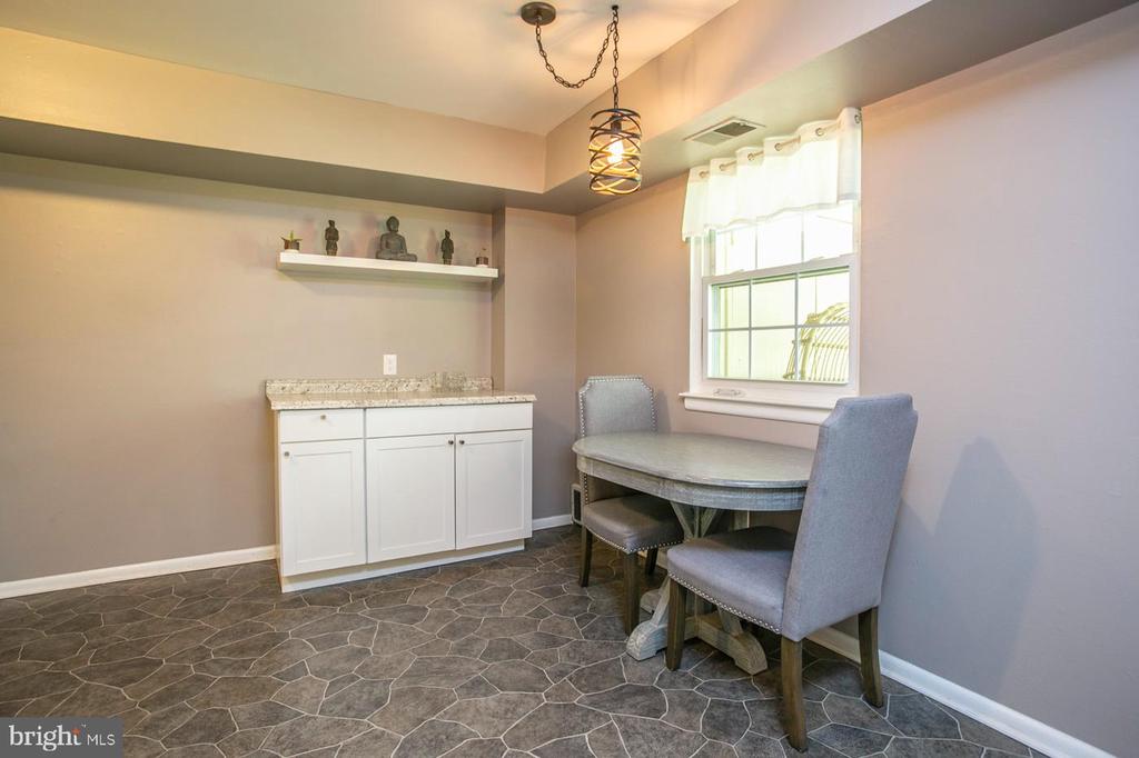 52 Wexford Dr