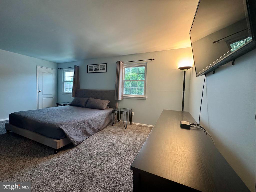 52 Wexford Dr