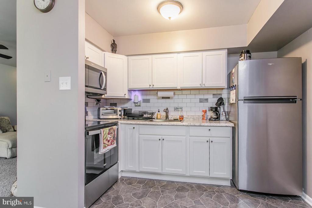 52 Wexford Dr
