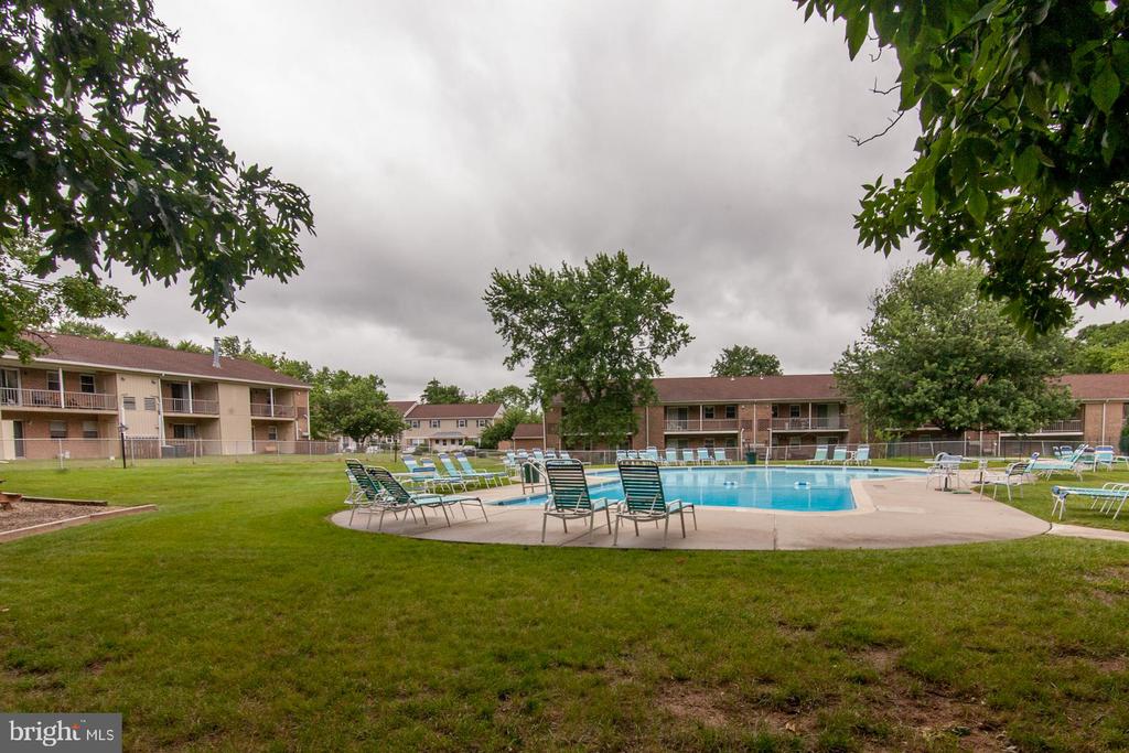 52 Wexford Dr
