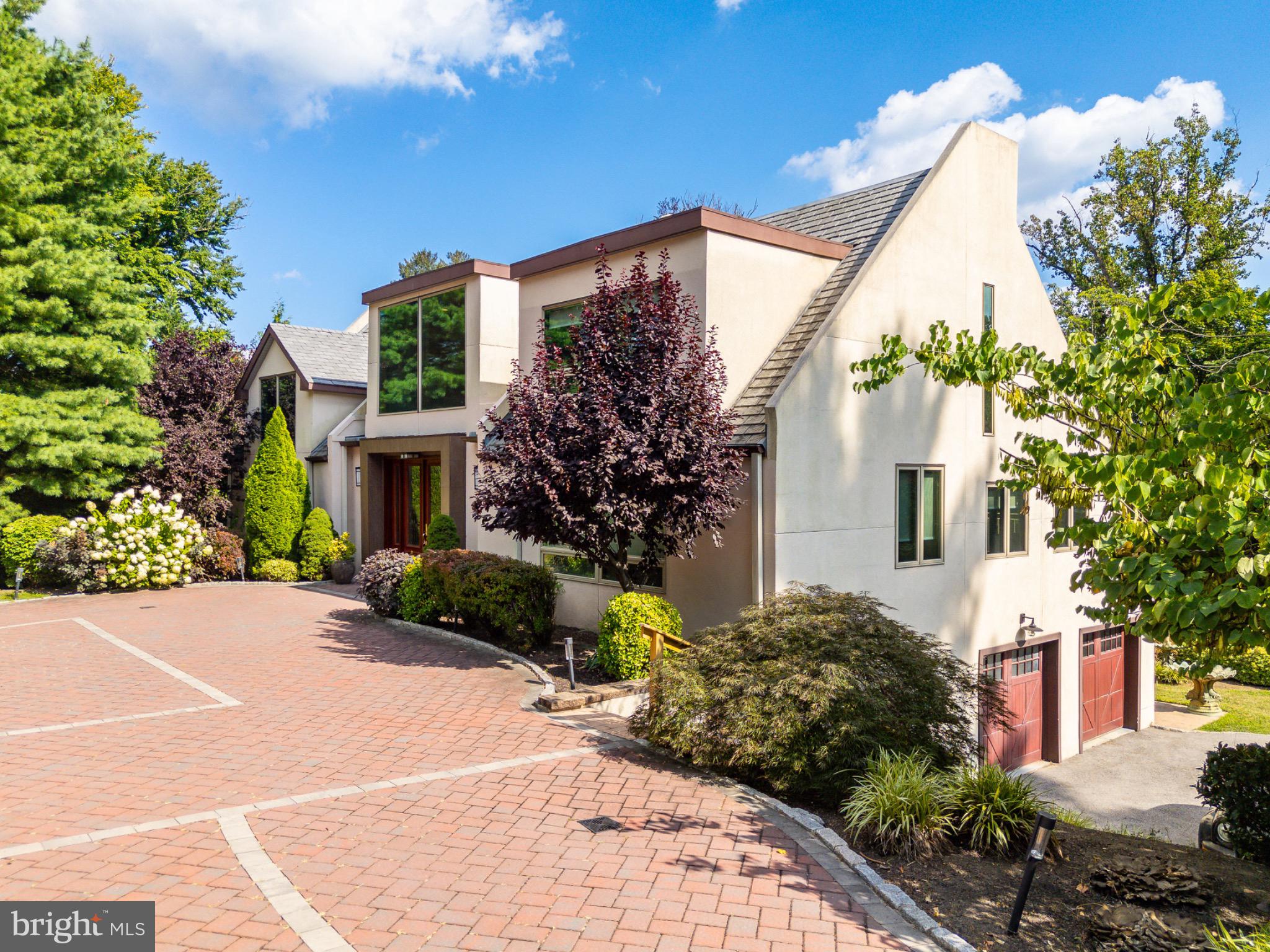 1211 Lafayette Rd