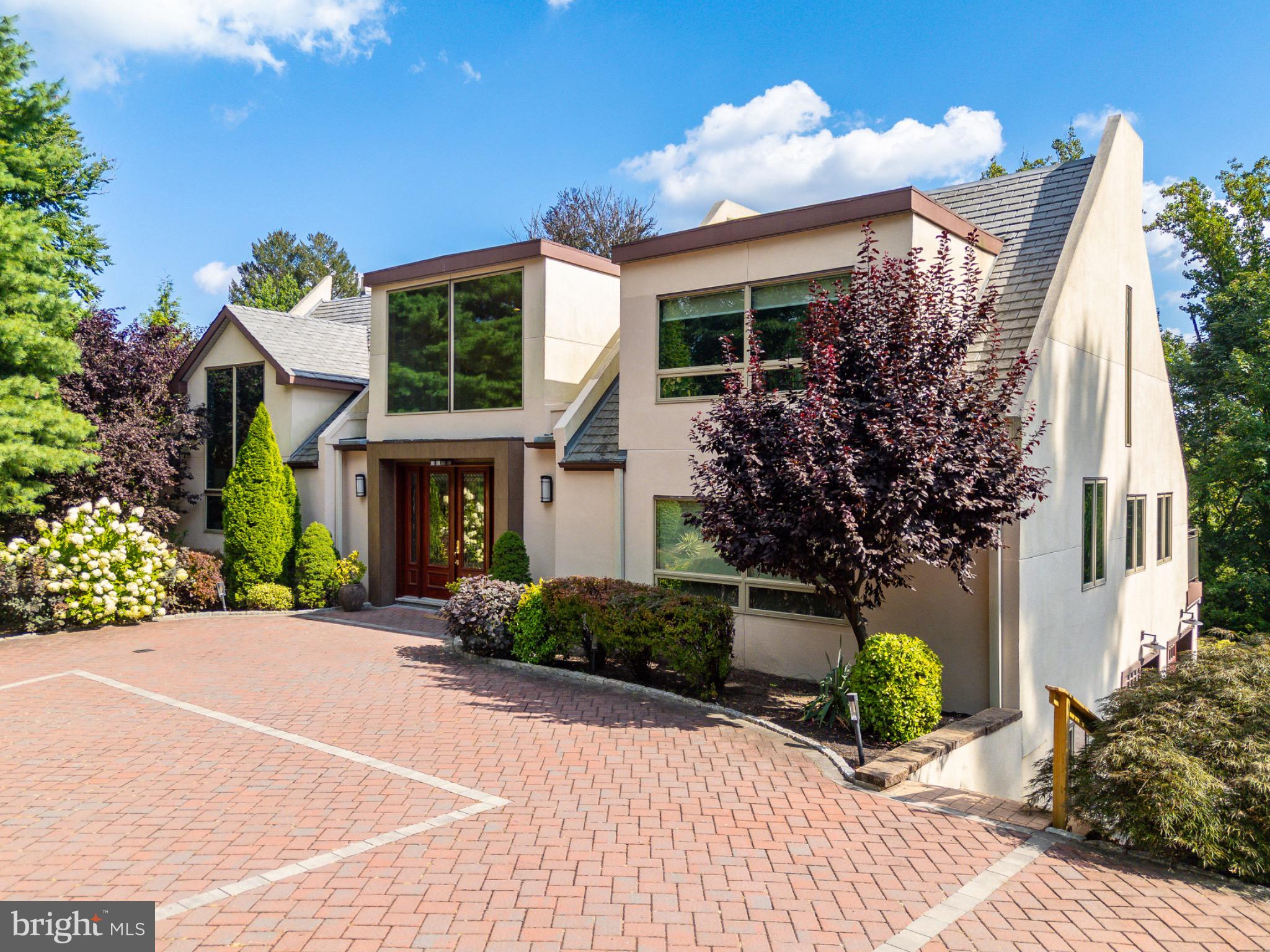 1211 Lafayette Rd