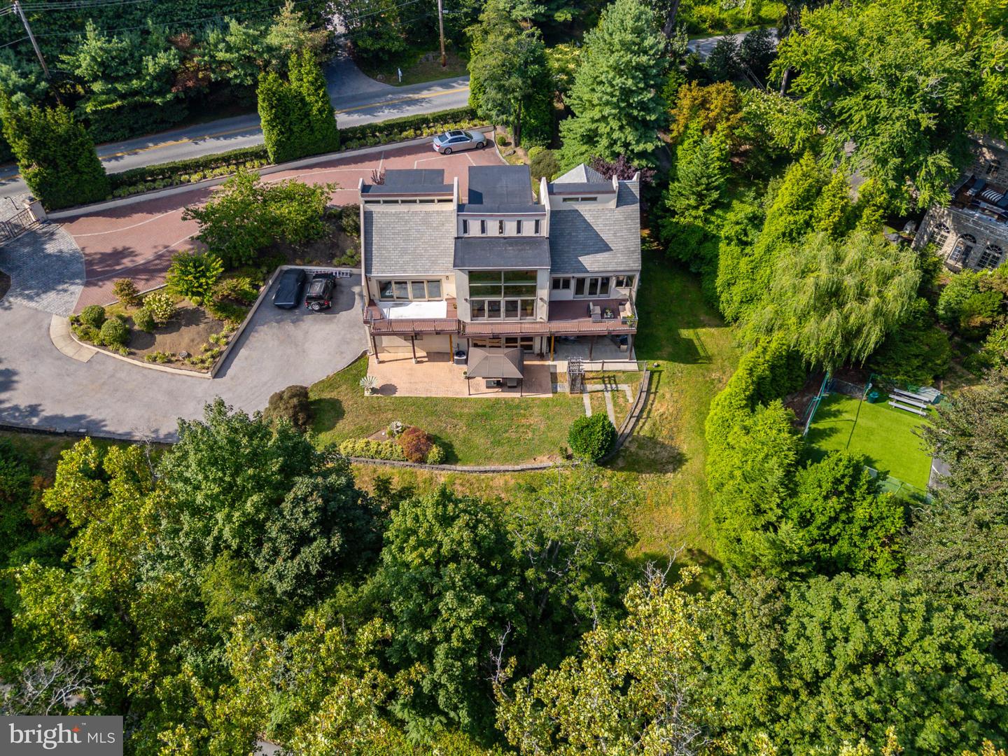 1211 Lafayette Rd