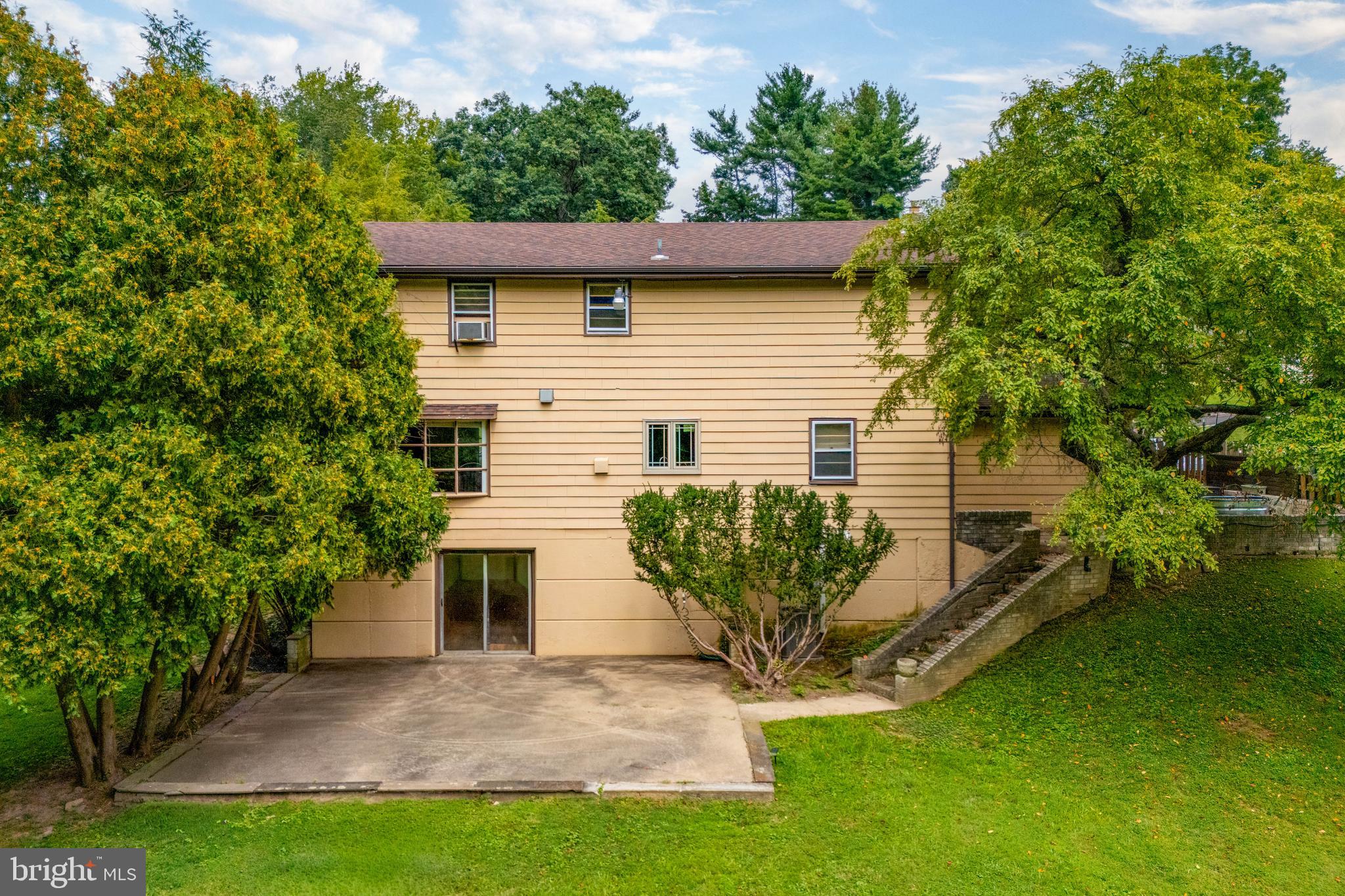 8904 Patton Rd