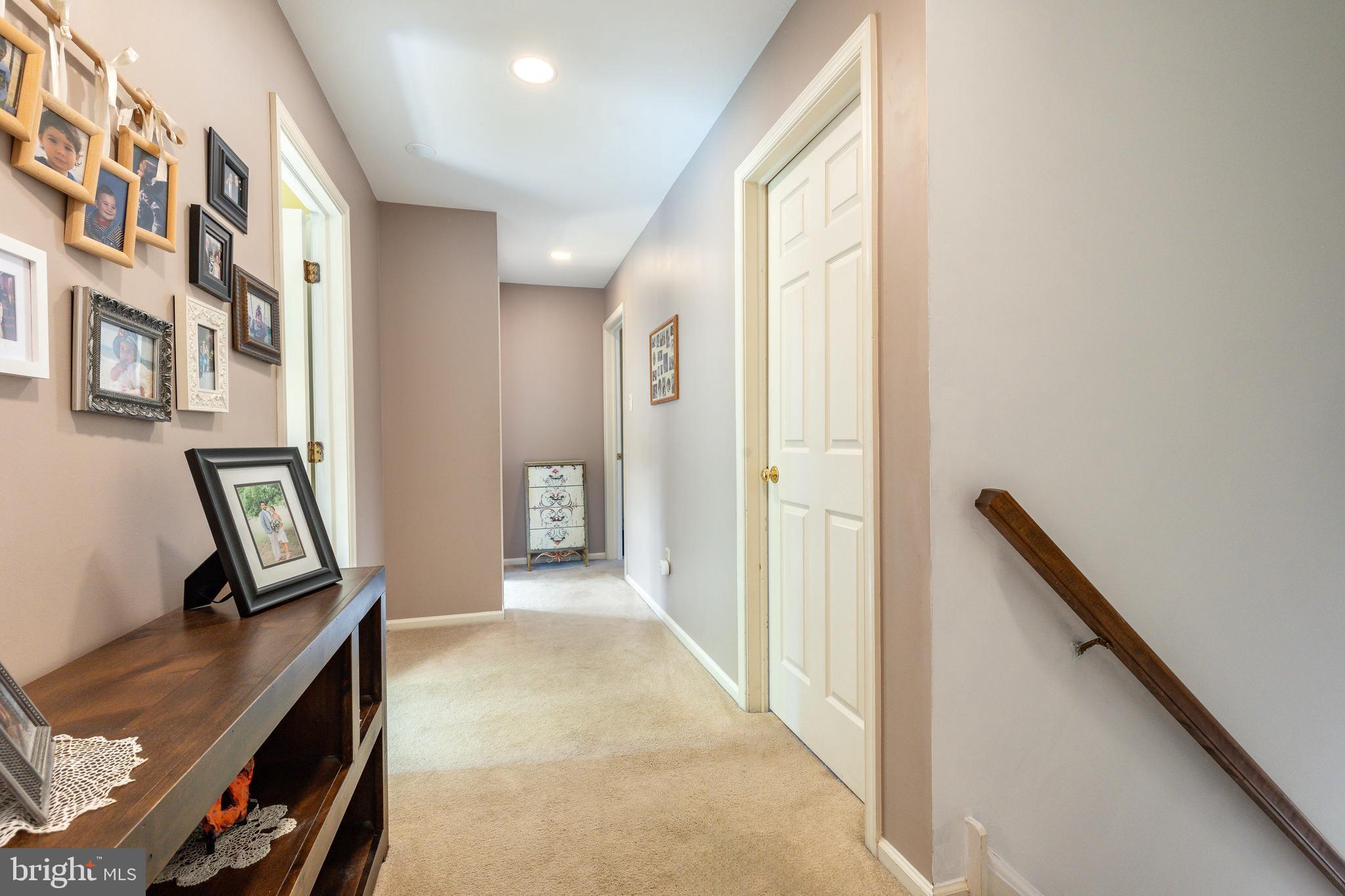 121 SCARLET DRIVE