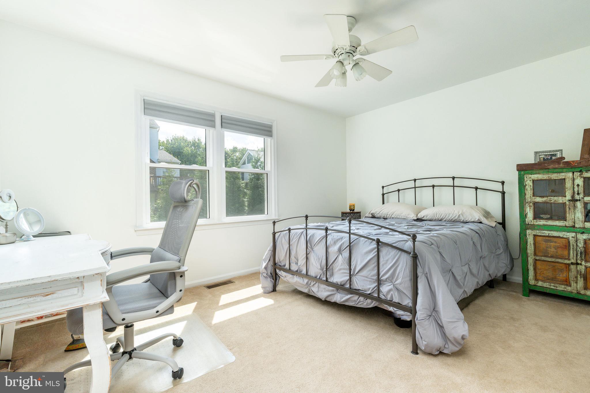 121 SCARLET DRIVE