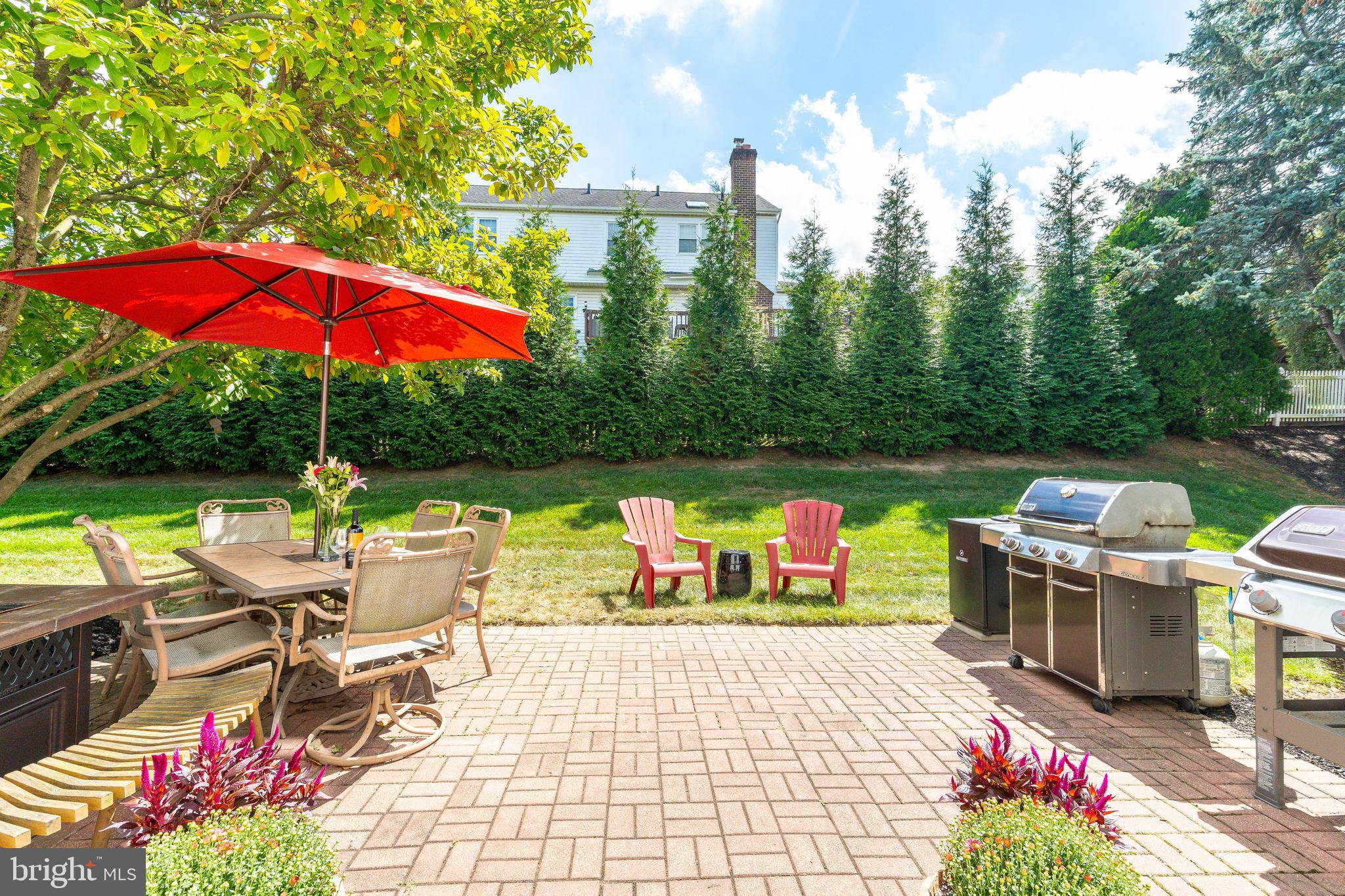 121 SCARLET DRIVE