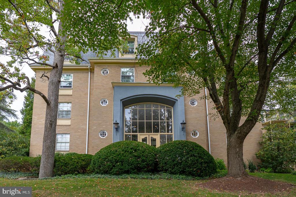 449 MONTGOMERY AVENUE 112