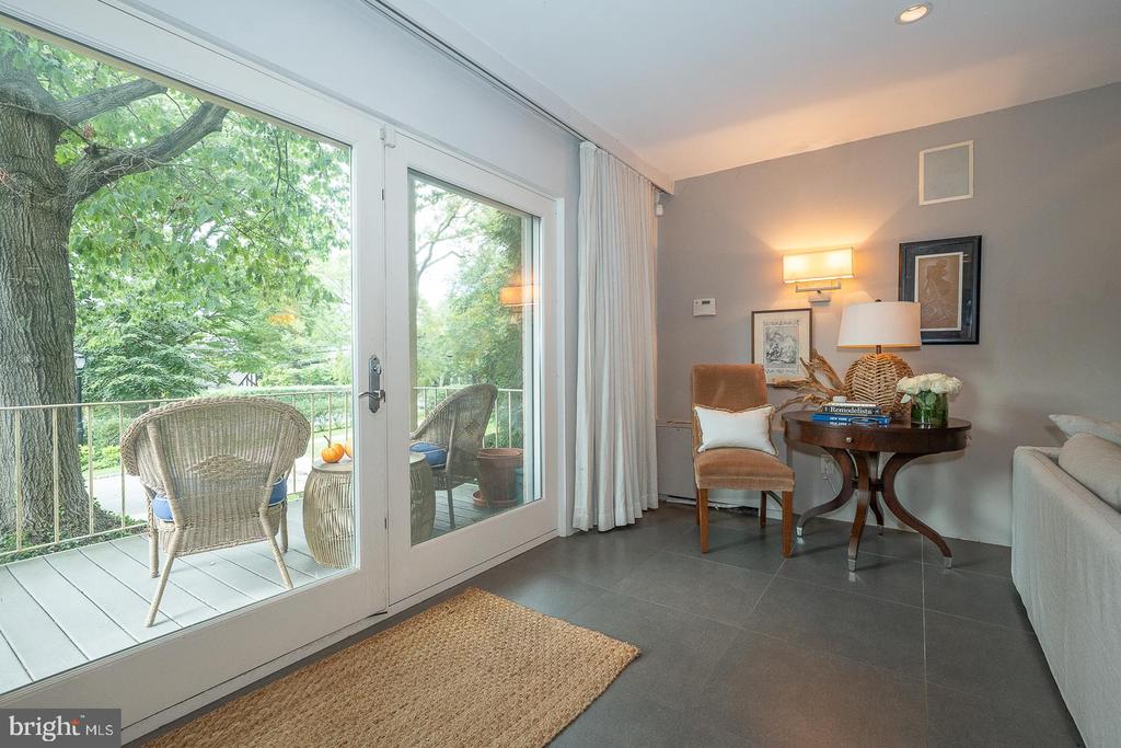 449 MONTGOMERY AVENUE 112