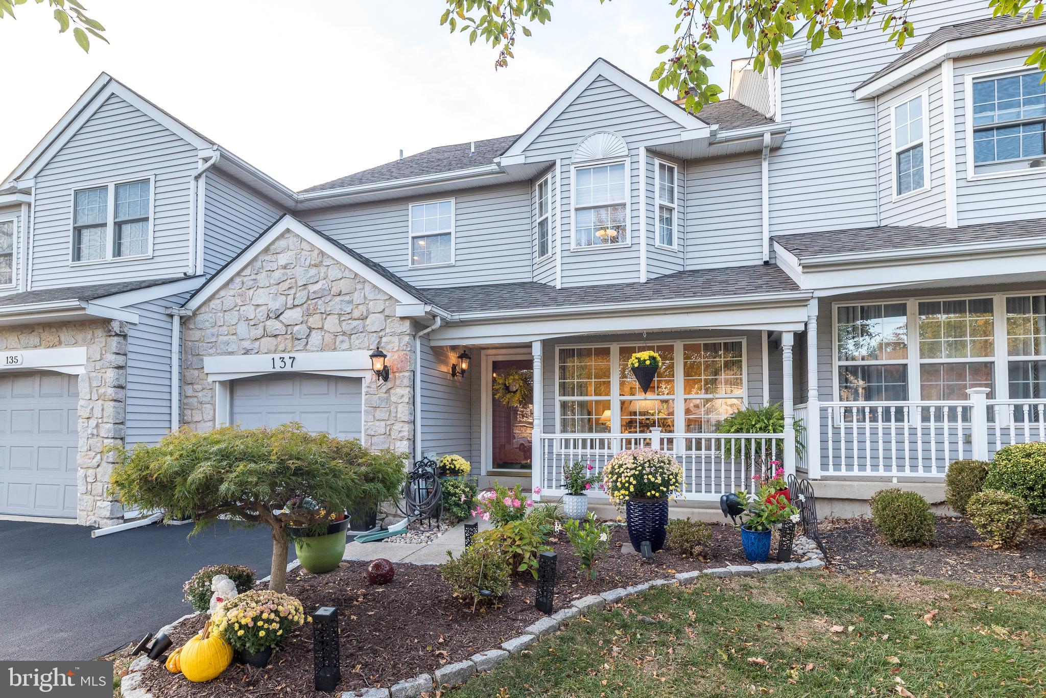 137 STEEPLECHASE DRIVE