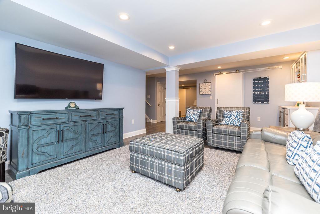 137 STEEPLECHASE DRIVE