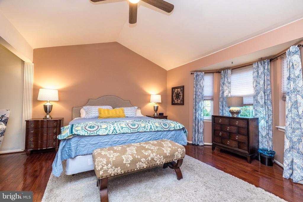 137 STEEPLECHASE DRIVE