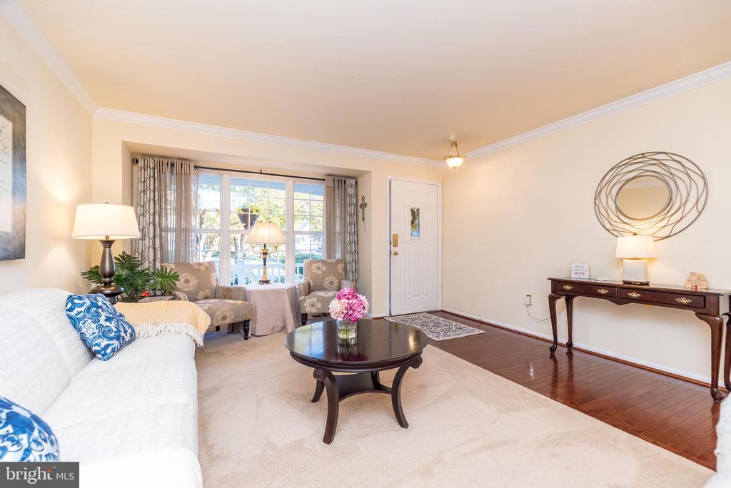 137 STEEPLECHASE DRIVE