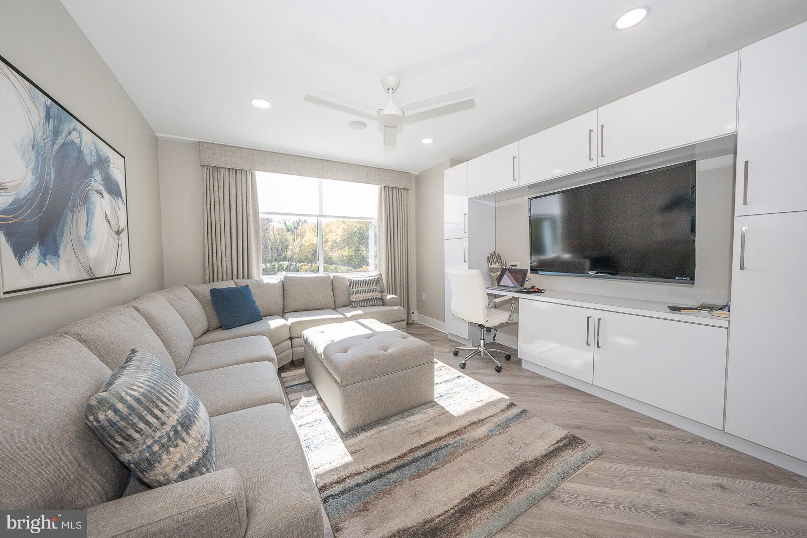 191 PRESIDENTIAL BOULEVARD R-316