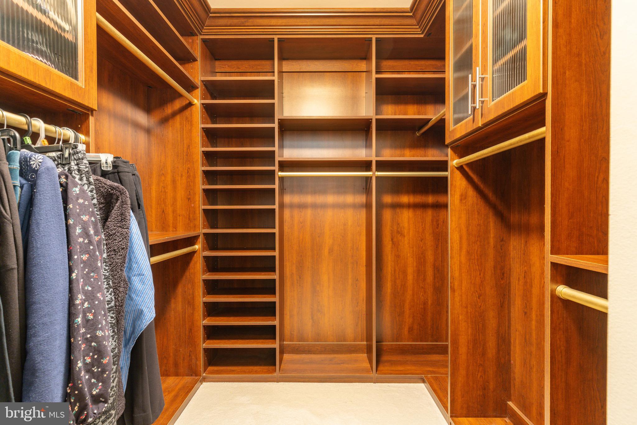 190 PRESIDENTIAL BOULEVARD 310