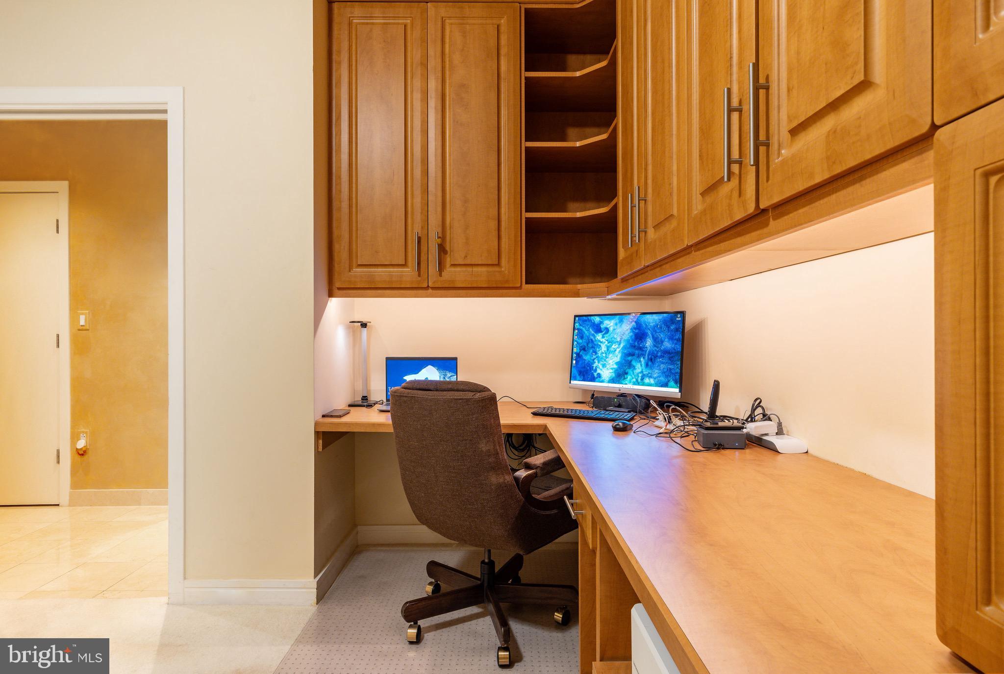 190 PRESIDENTIAL BOULEVARD 310