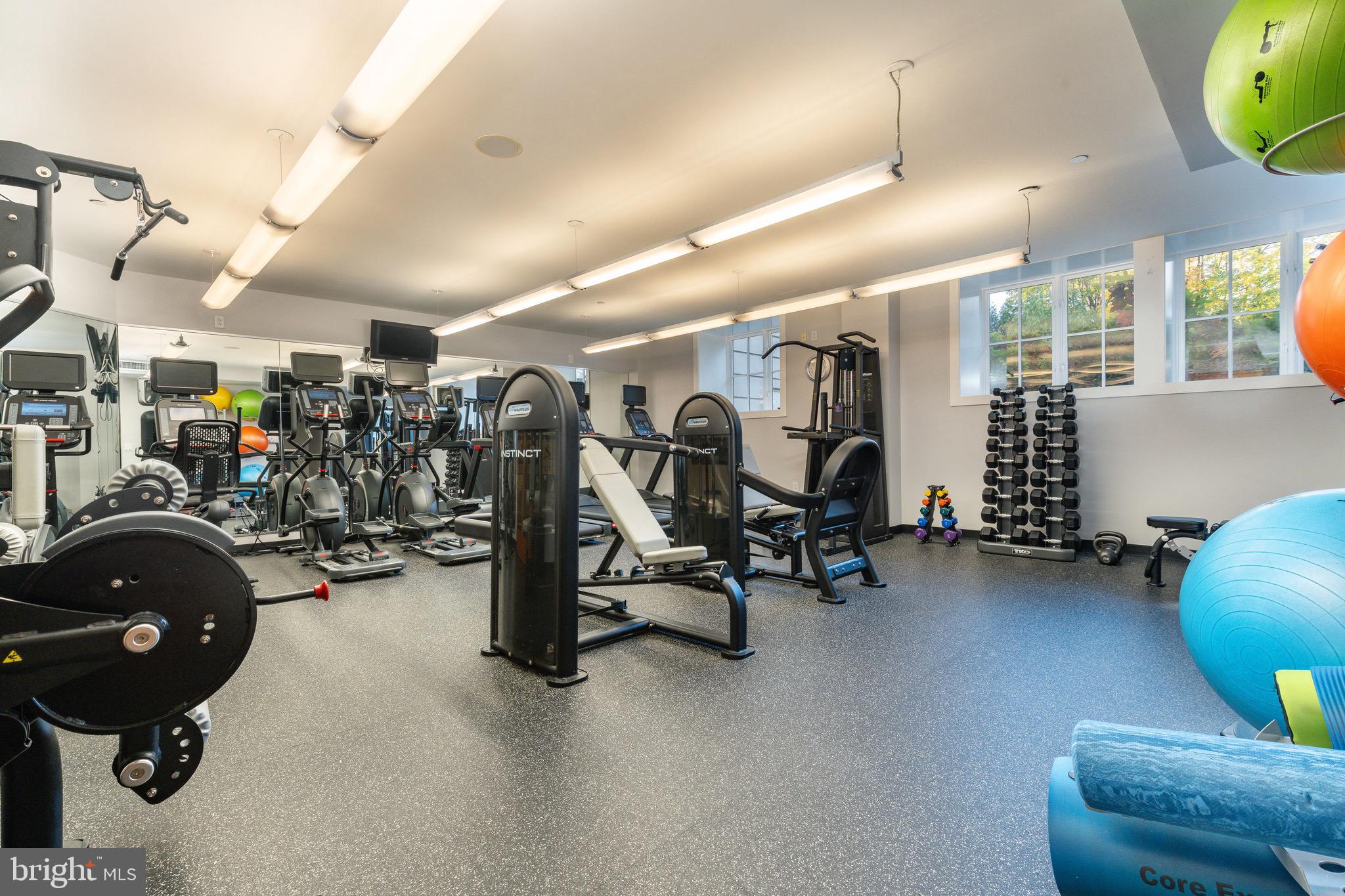 190 PRESIDENTIAL BOULEVARD 310