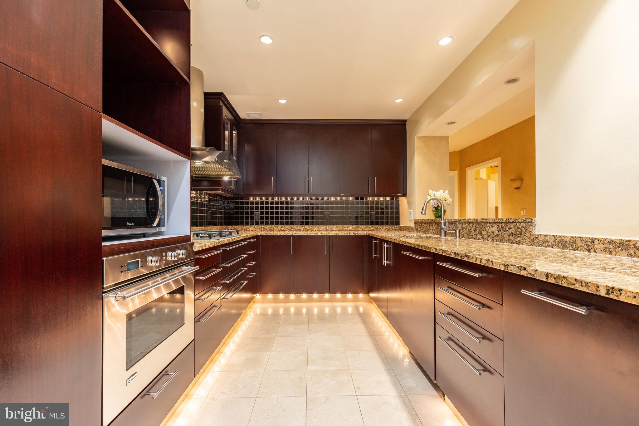 190 PRESIDENTIAL BOULEVARD 310