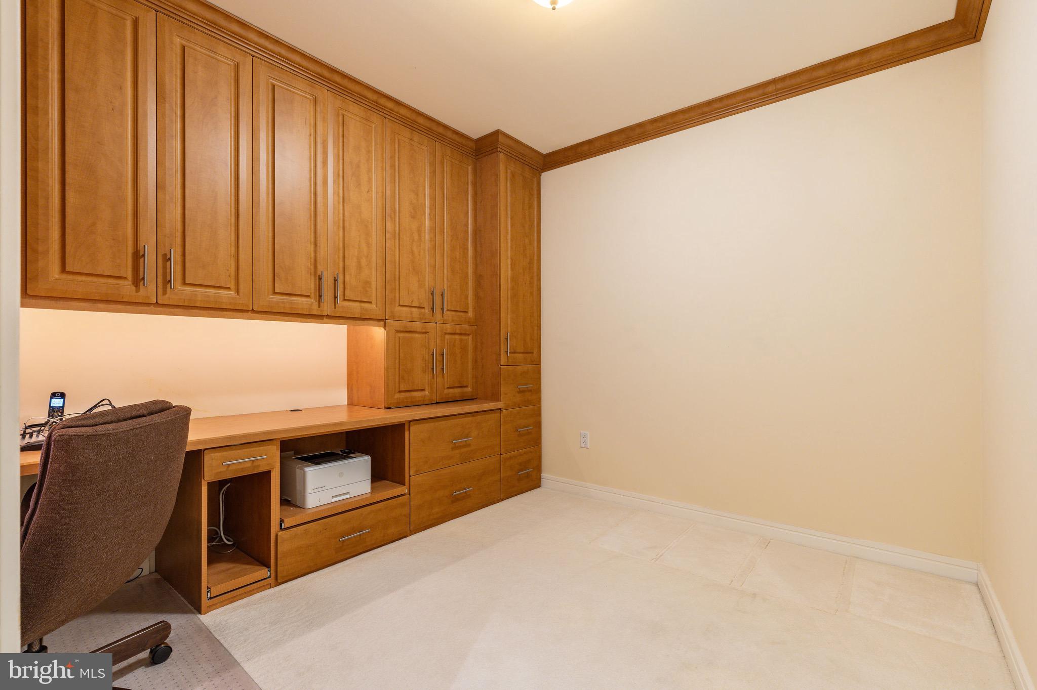 190 PRESIDENTIAL BOULEVARD 310