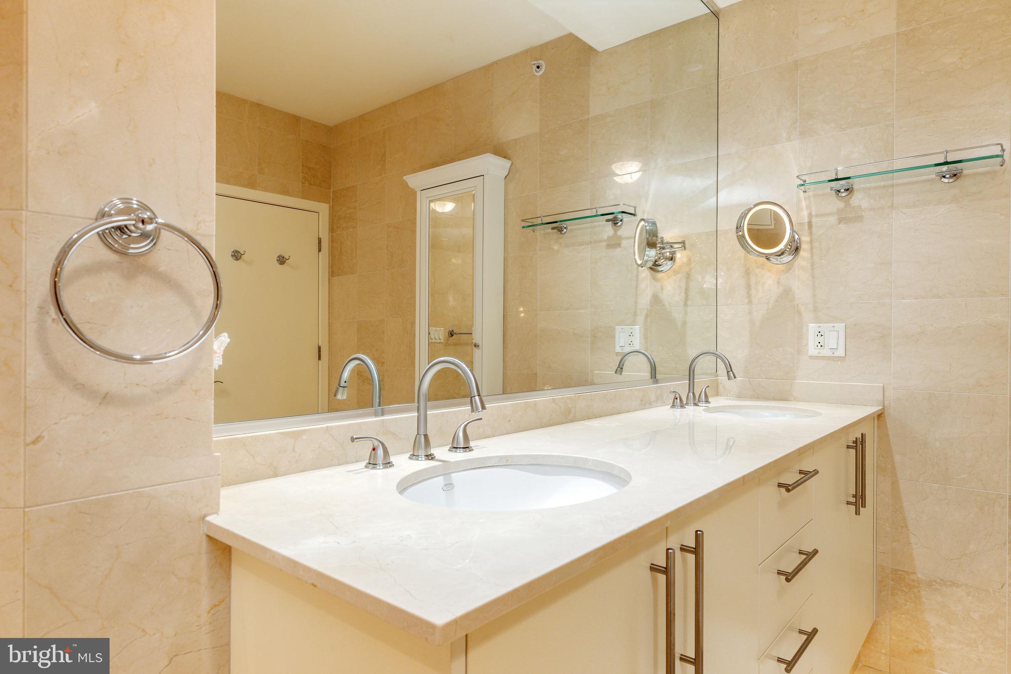 190 PRESIDENTIAL BOULEVARD 310