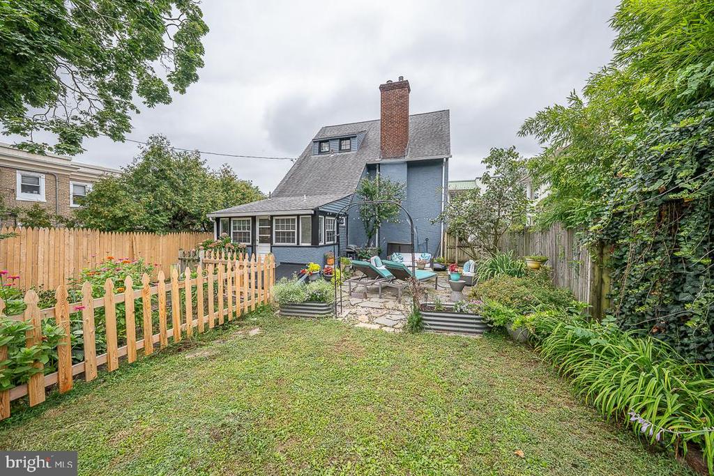 405 BERKLEY ROAD