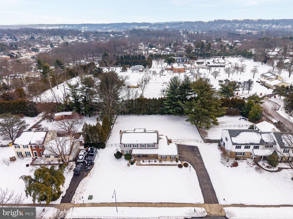 1211 GOODMAN DRIVE