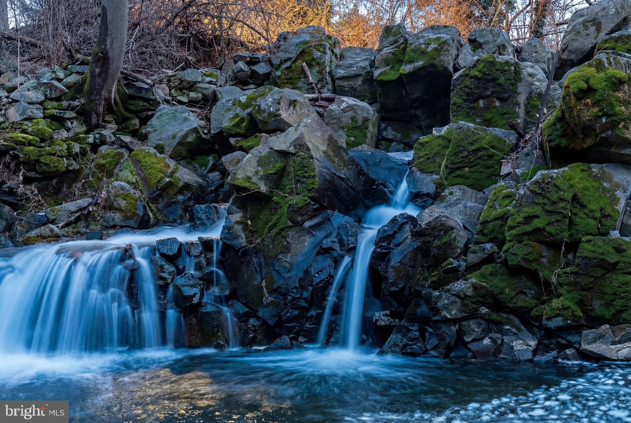 1120 GRANDVIEW TERRACE