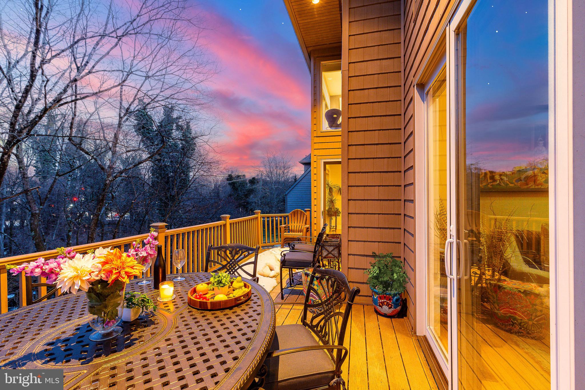 1120 GRANDVIEW TERRACE