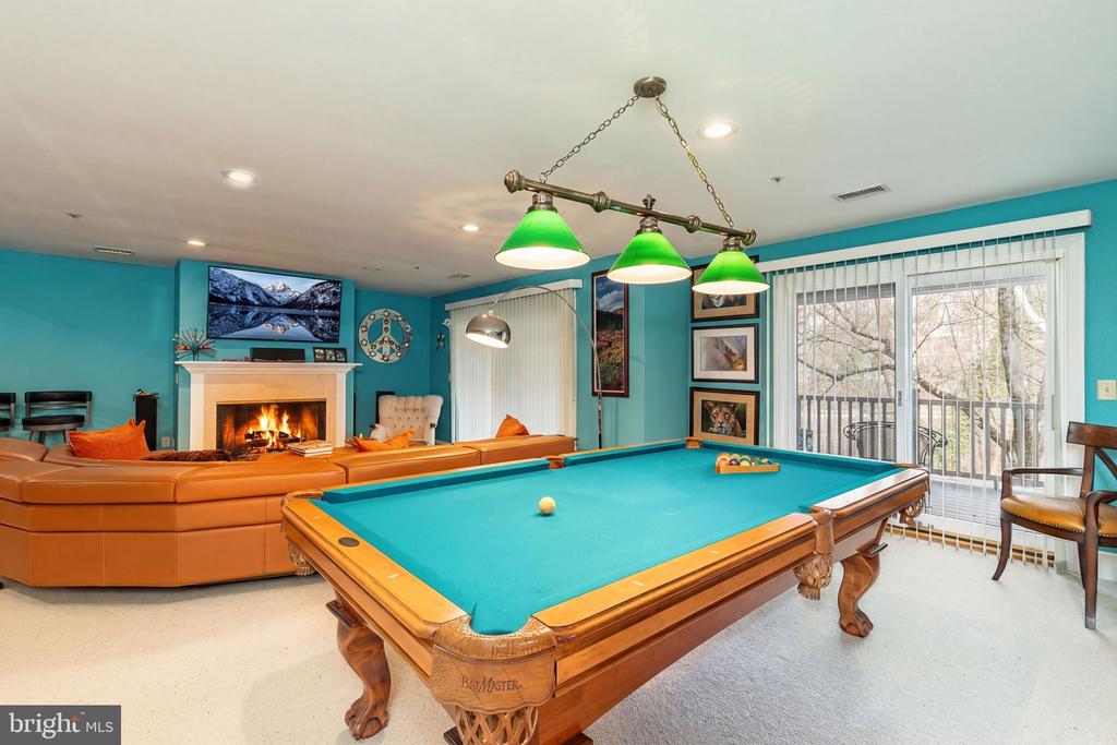 1120 GRANDVIEW TERRACE