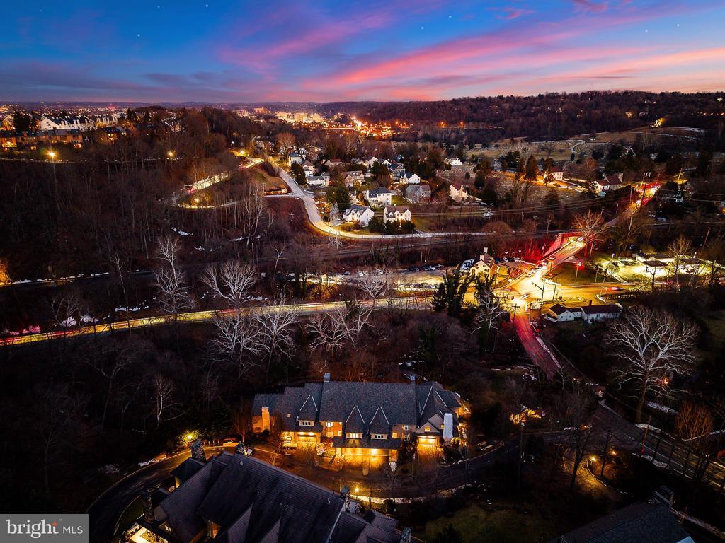 1120 GRANDVIEW TERRACE