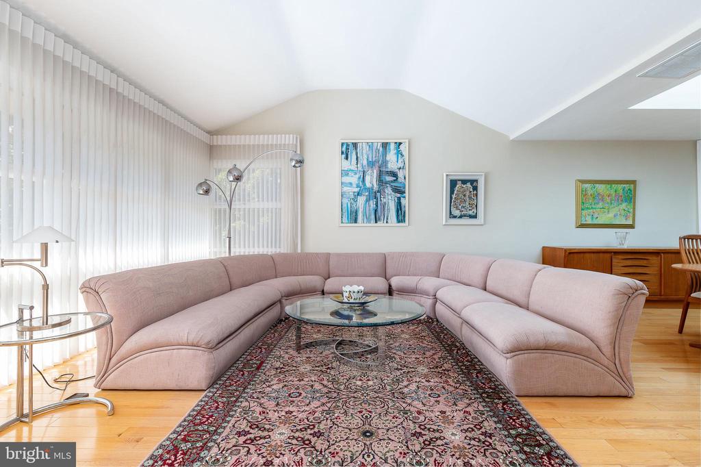 259 TOMKENN ROAD