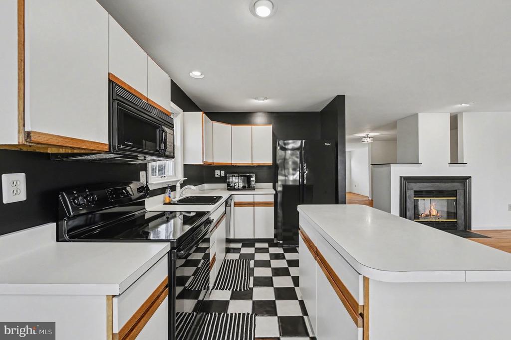 1522 ISAACS COURT