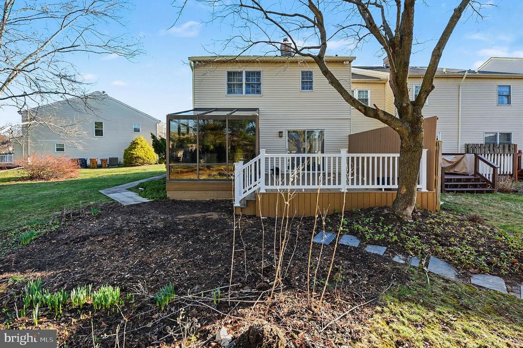 1522 ISAACS COURT