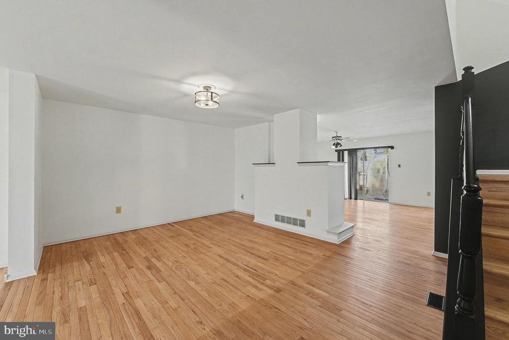 1522 ISAACS COURT