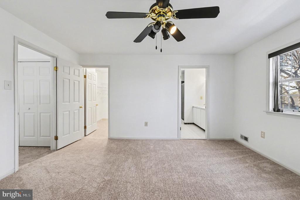 1522 ISAACS COURT