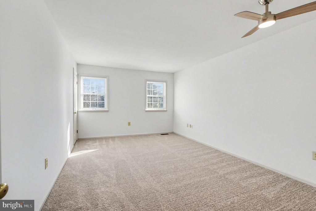 1522 ISAACS COURT
