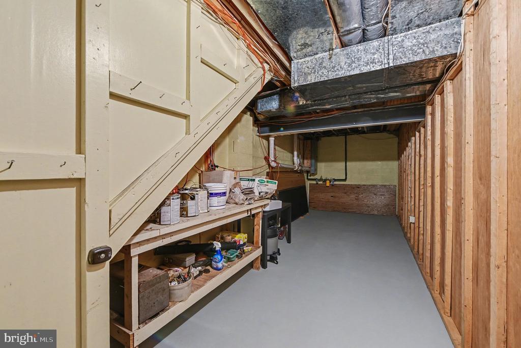 1522 ISAACS COURT