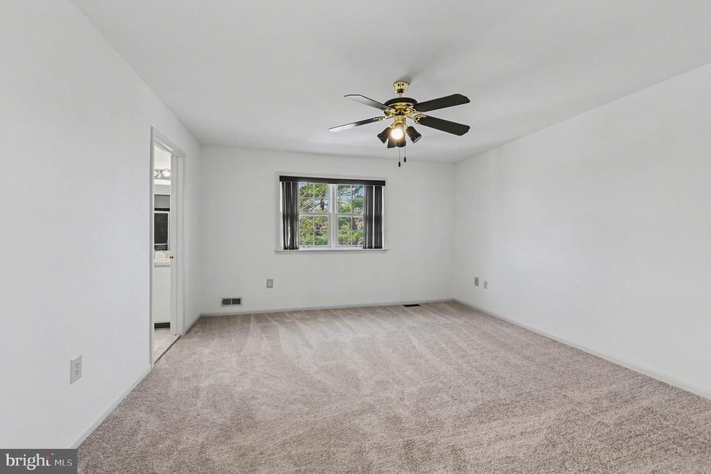 1522 ISAACS COURT