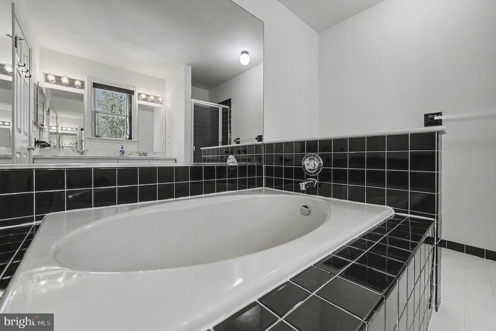 1522 ISAACS COURT