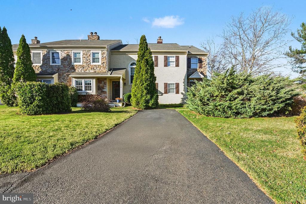 1522 ISAACS COURT