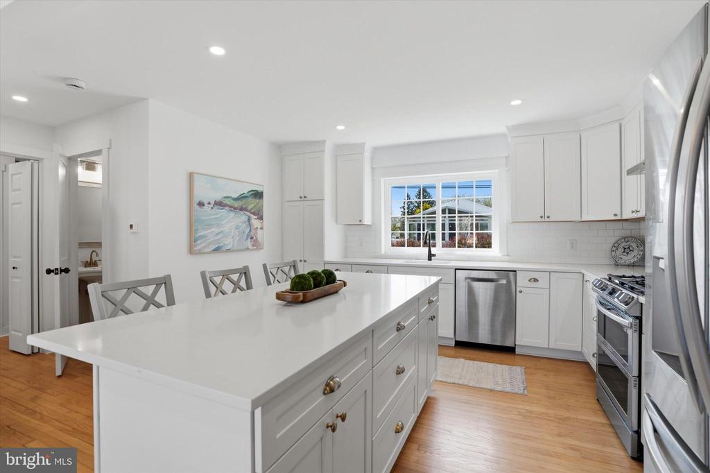 206 GUMBES ROAD