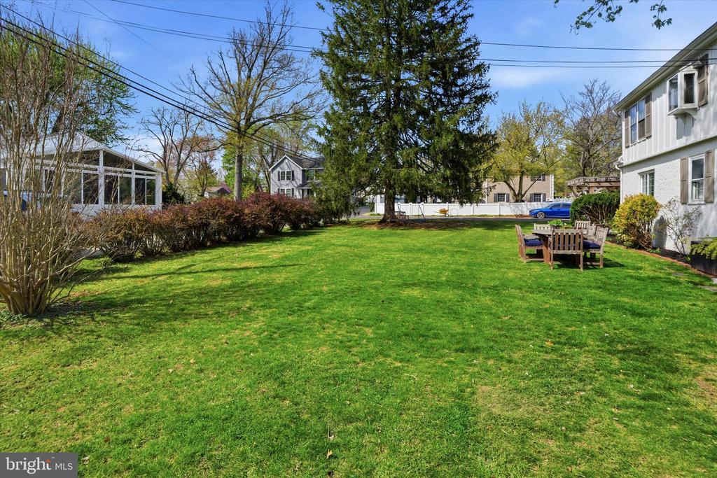 206 GUMBES ROAD