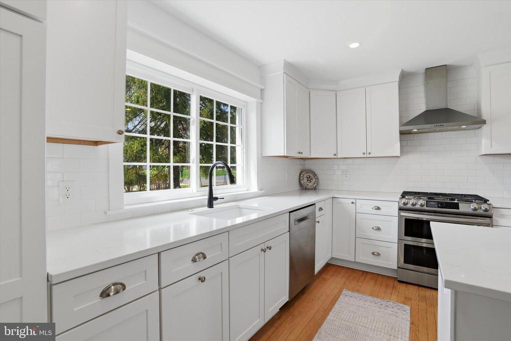206 GUMBES ROAD