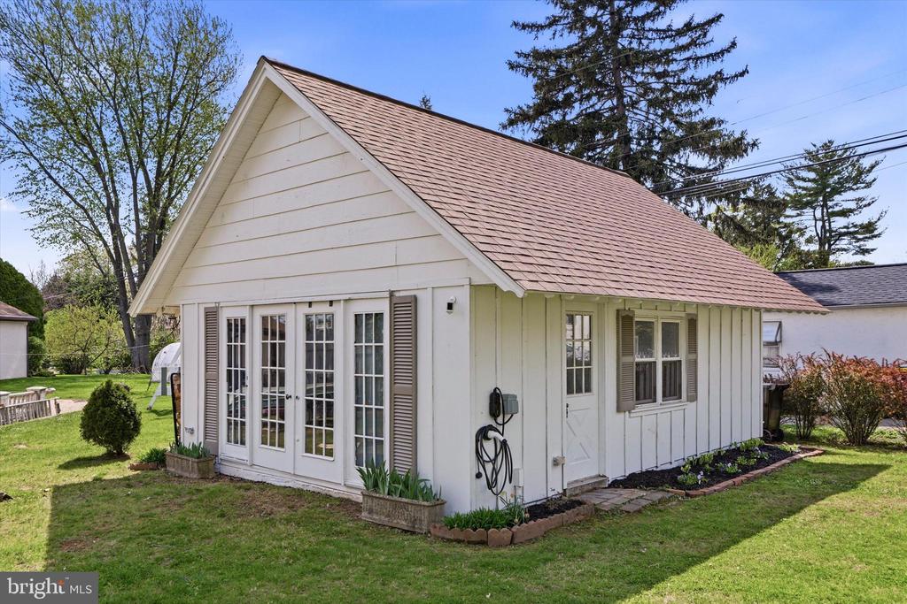 206 GUMBES ROAD