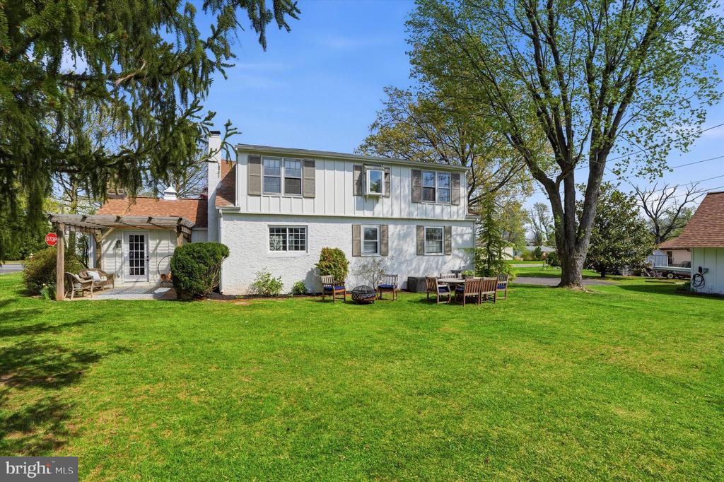 206 GUMBES ROAD