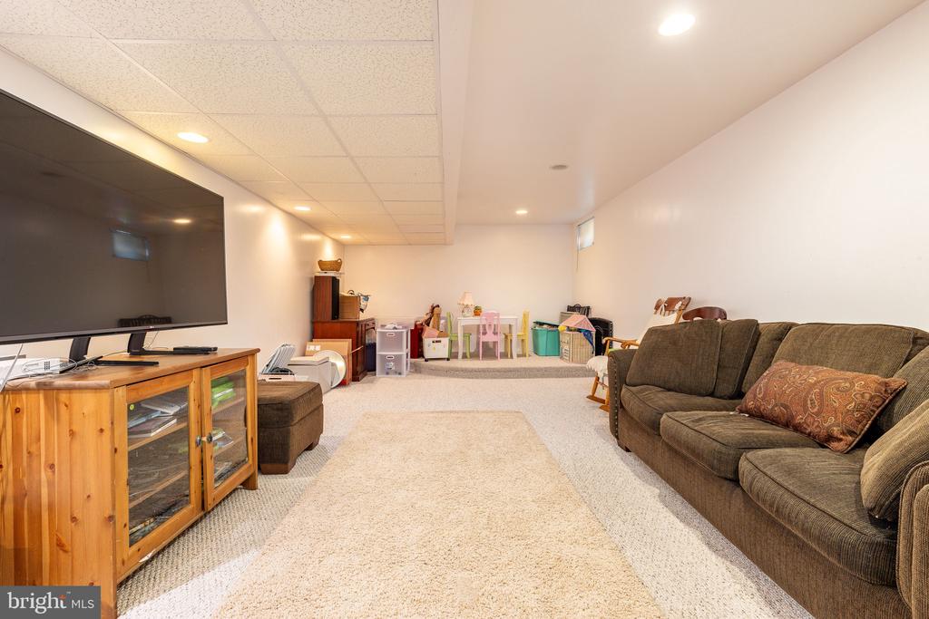 602 DUNBURRY DRIVE