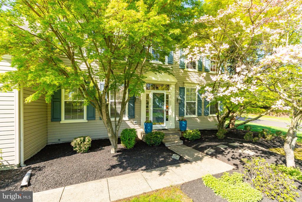 602 DUNBURRY DRIVE
