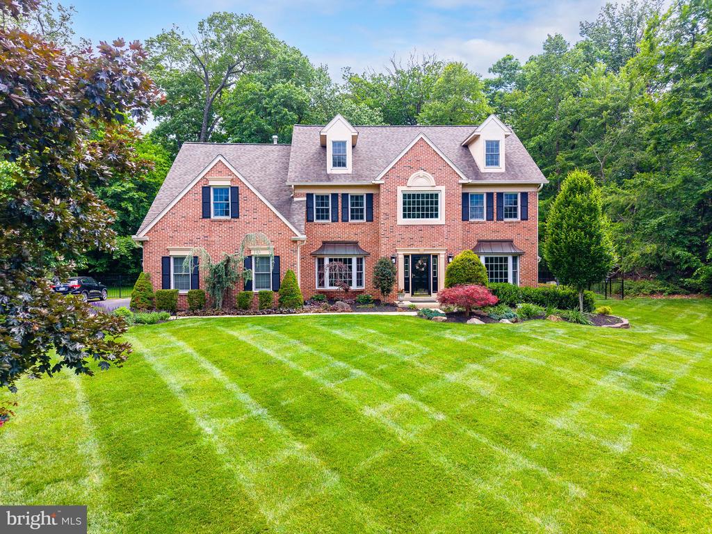 1200 SEVEREN COURT
