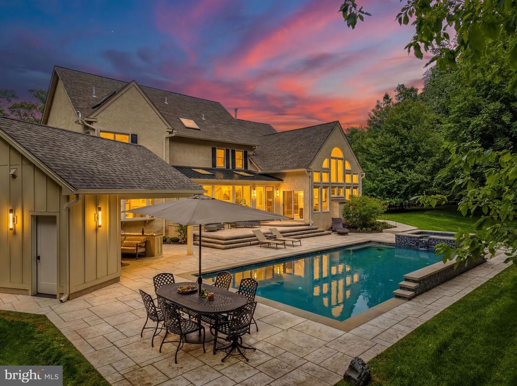 1200 SEVEREN COURT